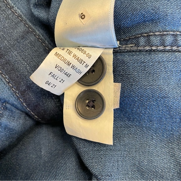 GAP Tie Waist Denim Dress - Picture 13 of 16